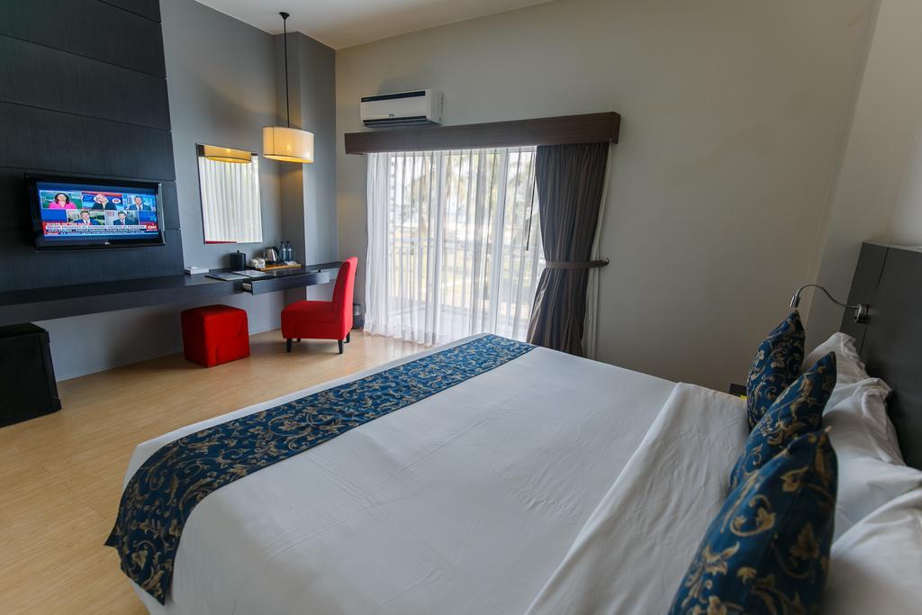 Solea Seaview Resort Île de Mactan Extérieur photo
